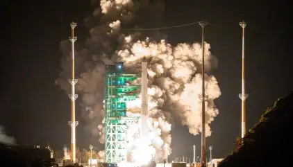كوريا تنجح في إطلاق صاروخها الفضائي الرابع