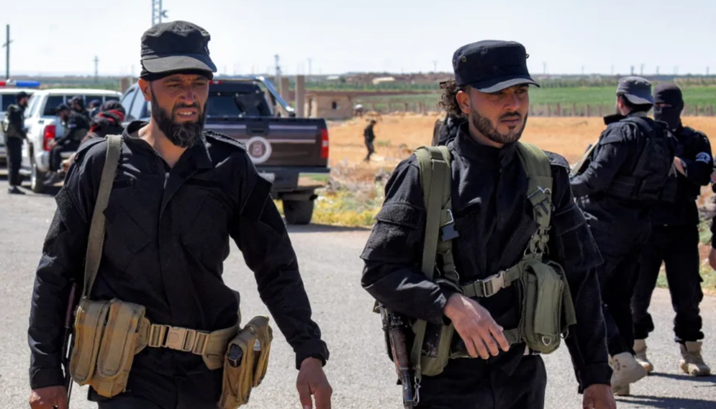 الشرع يعلن تكليف الدروز مسؤولية حفظ الأمن في السويداء