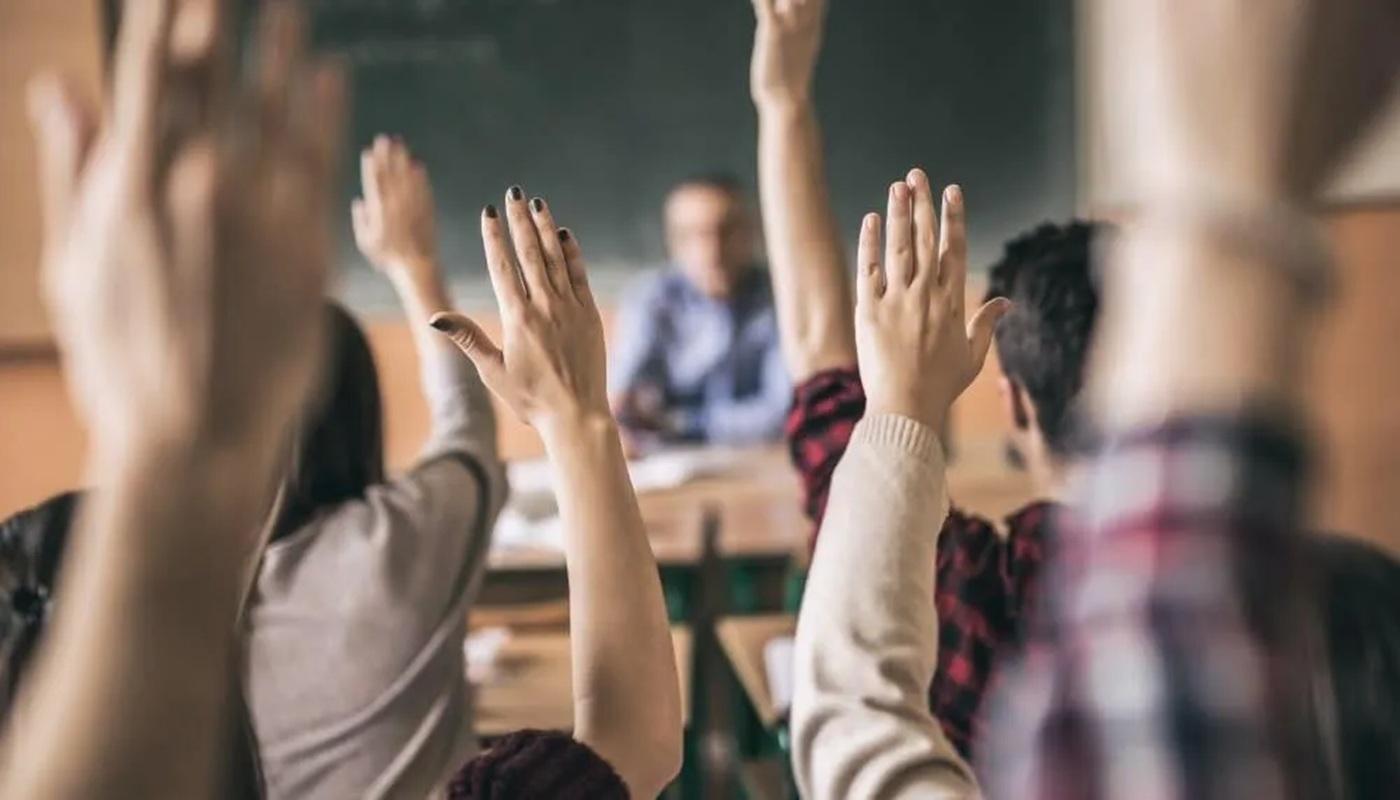 واشنطن تعلق النظر بطلبات تأشيرات الطلاب